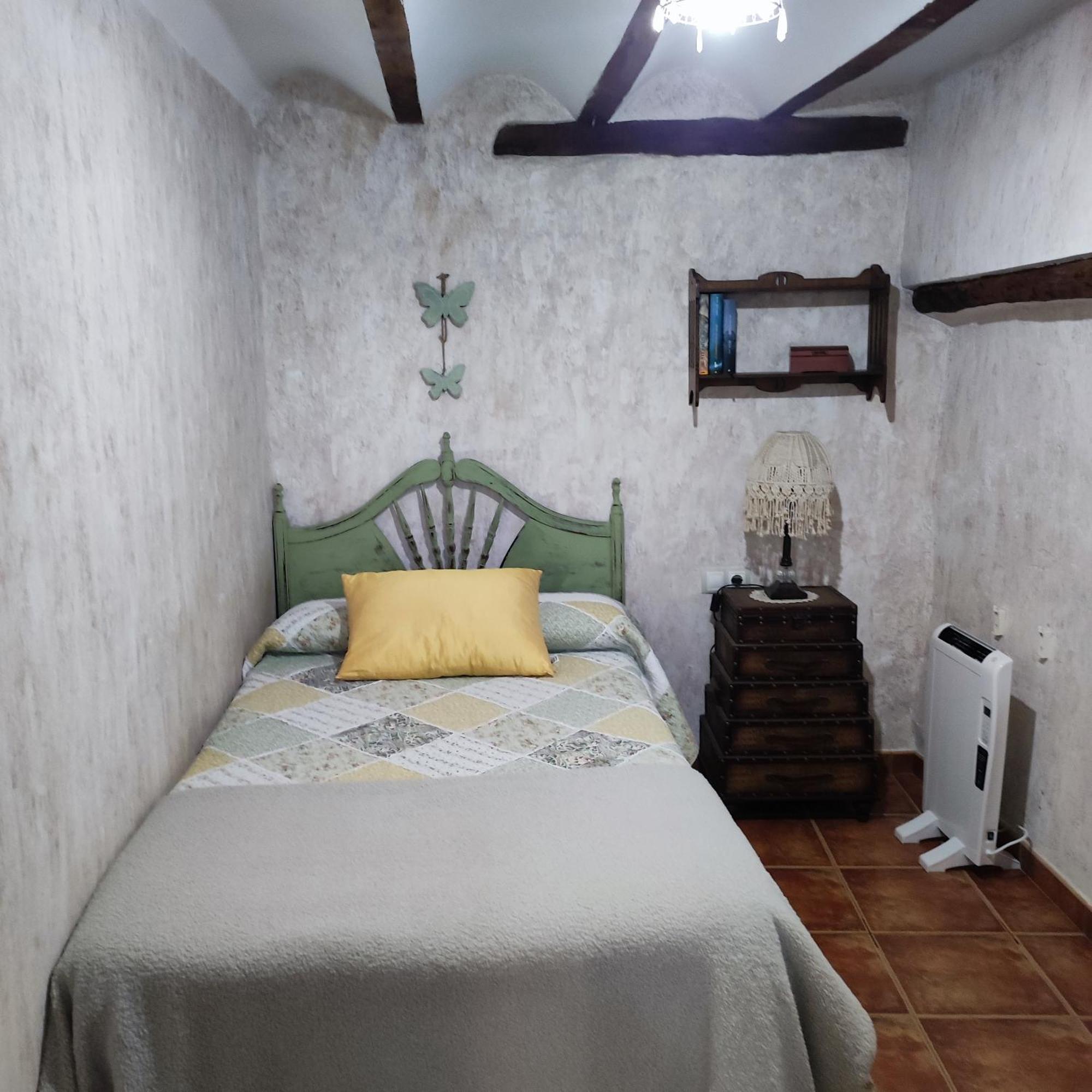Alcoba Con Patio Del Siglo XIX Villa Villanueva de Viver Eksteriør bilde